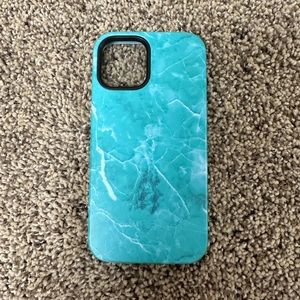 iPhone 12 Casely case